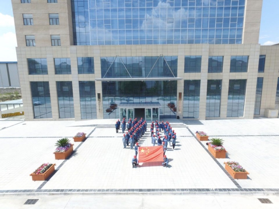 “我與祖國共奮進(jìn)――國旗下的演講”特別主題團(tuán)日活動